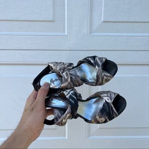 AMAZING MARCIANO GUESS HIGH HEELS